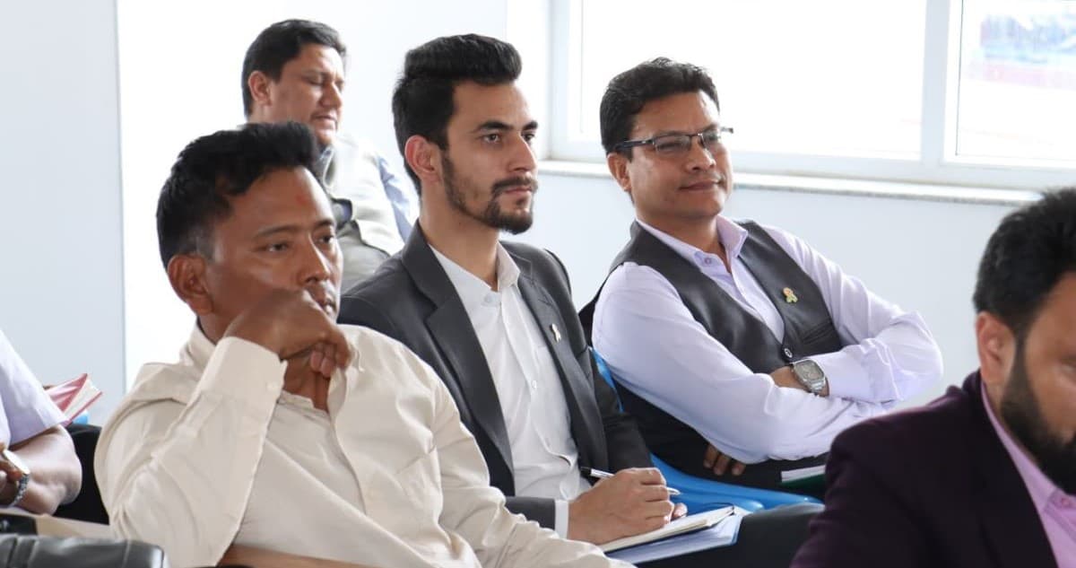 गृहमन्त्रीको विवादबारे रास्वपा केन्द्रीय समिति चुपचाप, उठेन कुनै प्रश्न