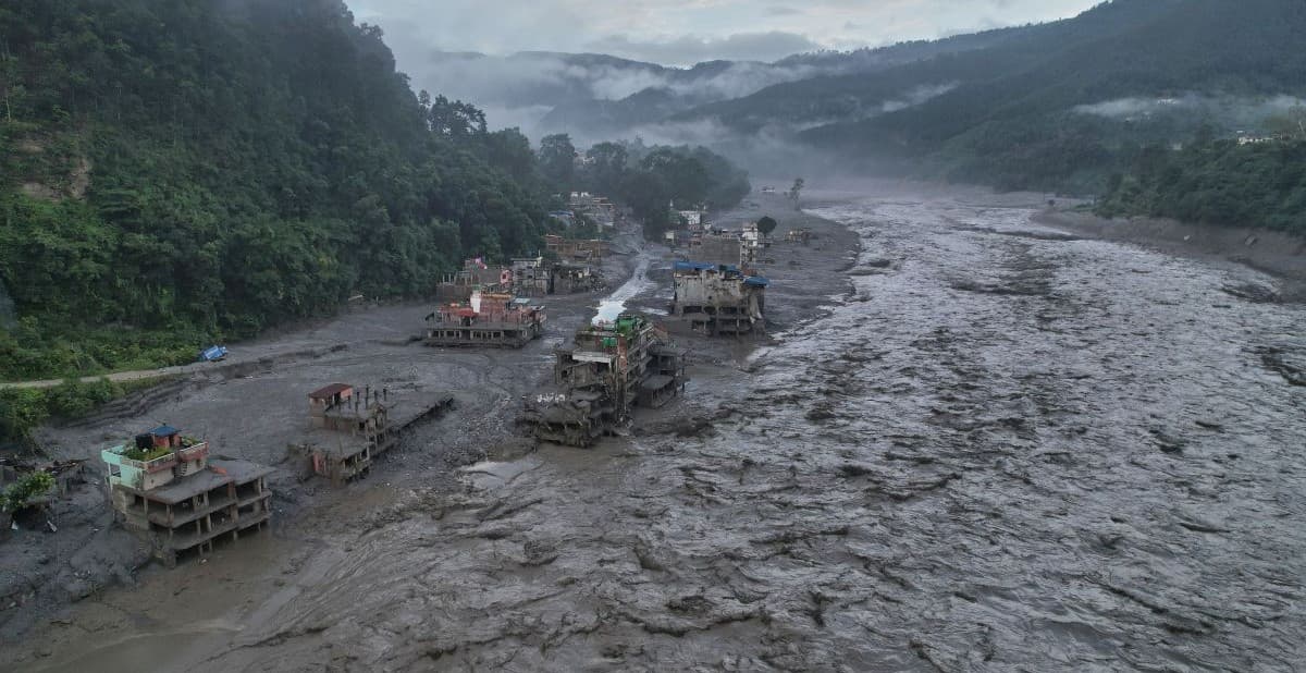 भोटेकोसी बाढी : एक हजार ४१० शव फेला