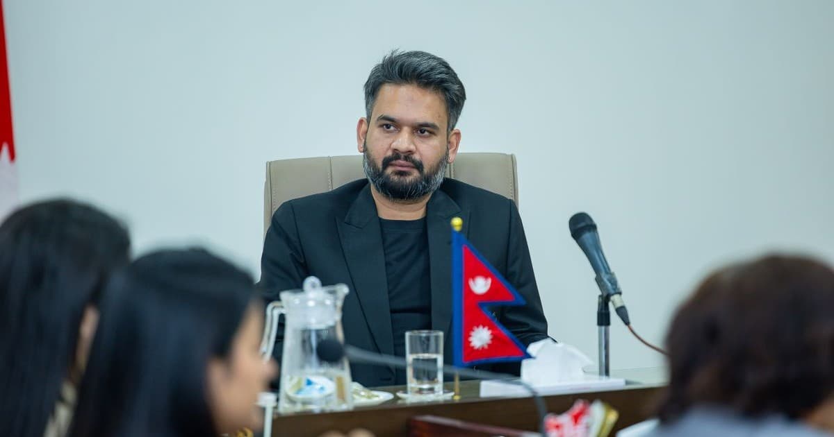 बालेनको भावुक स्टाटस- बाढीले नदीकिनारका हजारौँ मानिस भाग्नुपरेको बिर्सनुभयो ?