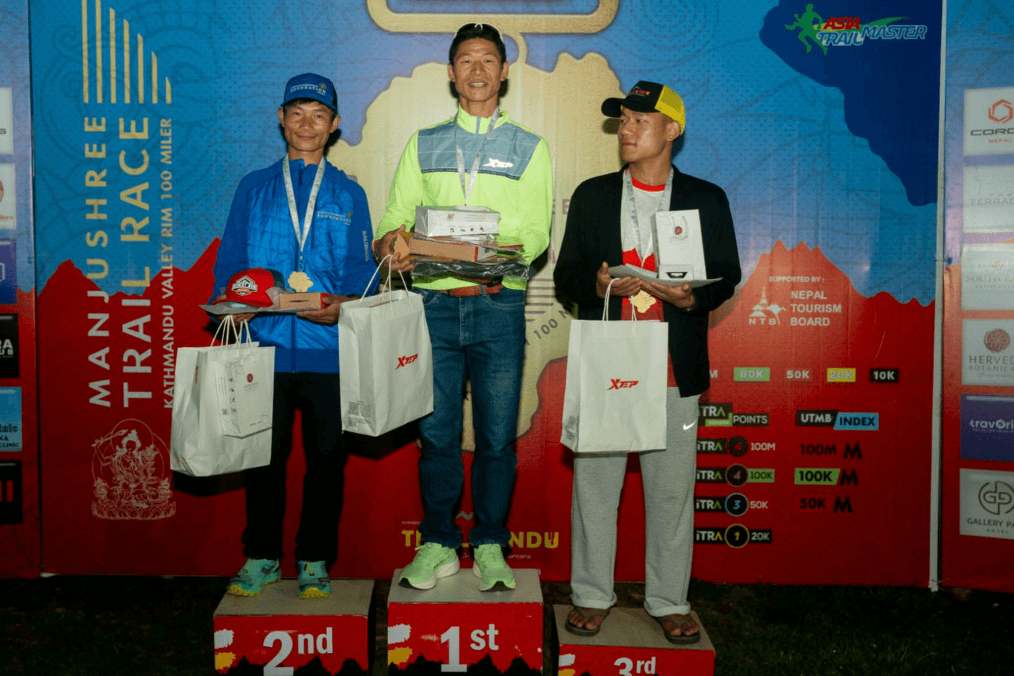 अर्जुन कुलुङ र आङ फुर्बालाई मञ्जुश्री ट्रेल रेसको उपाधि