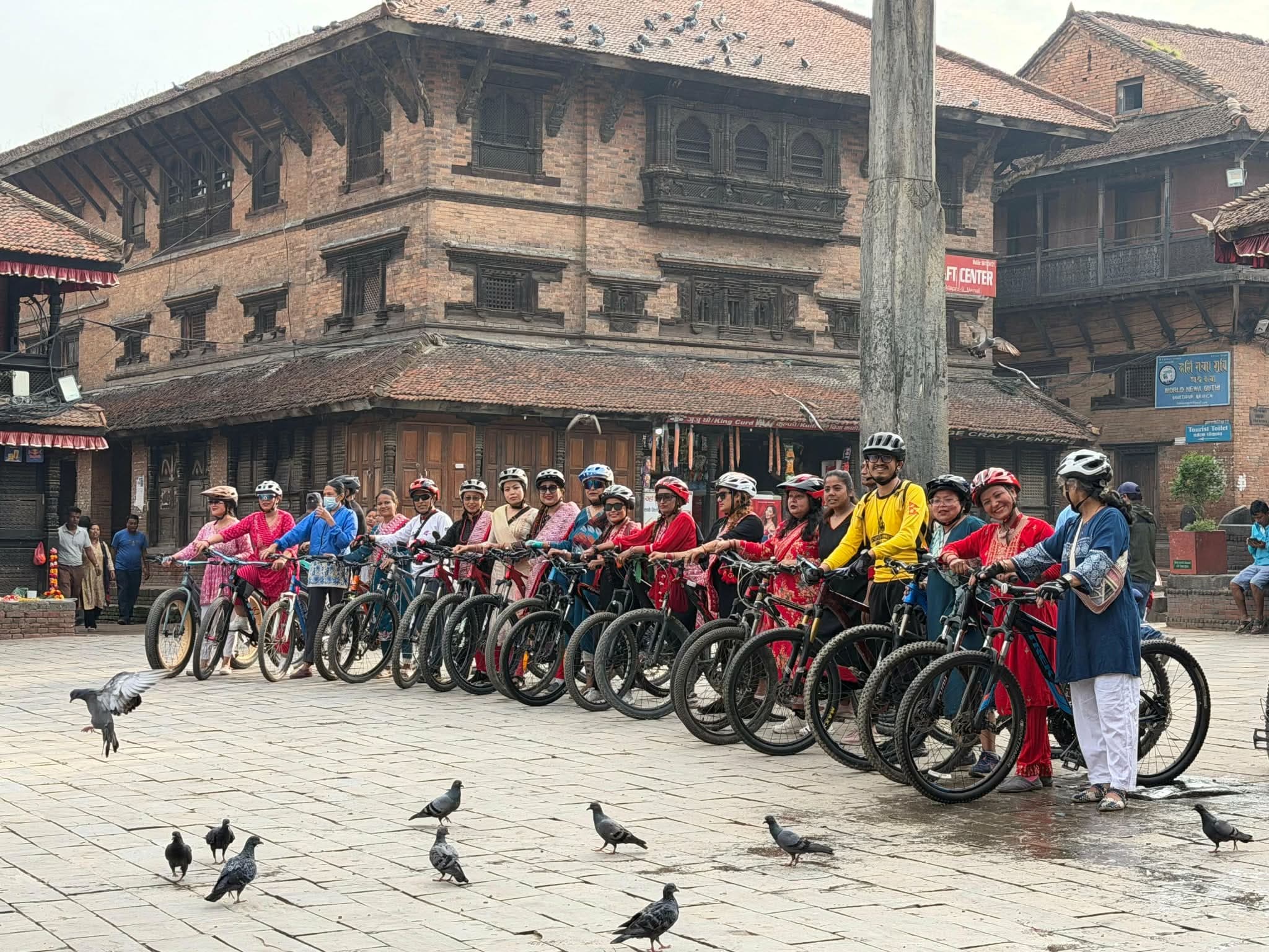 भक्तपुरमा पहिलोपटक ‘वुमन्स हेरिटेज राइड’ भव्य रूपमा सम्पन्न