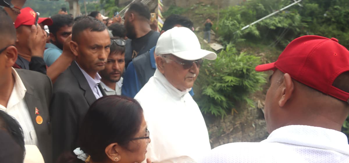 नुवाकोट पुगेर ओलीले भने : मन्त्रीहरु पपुलारिटी बटुल्न मात्रै लागे, काम गरेनन्