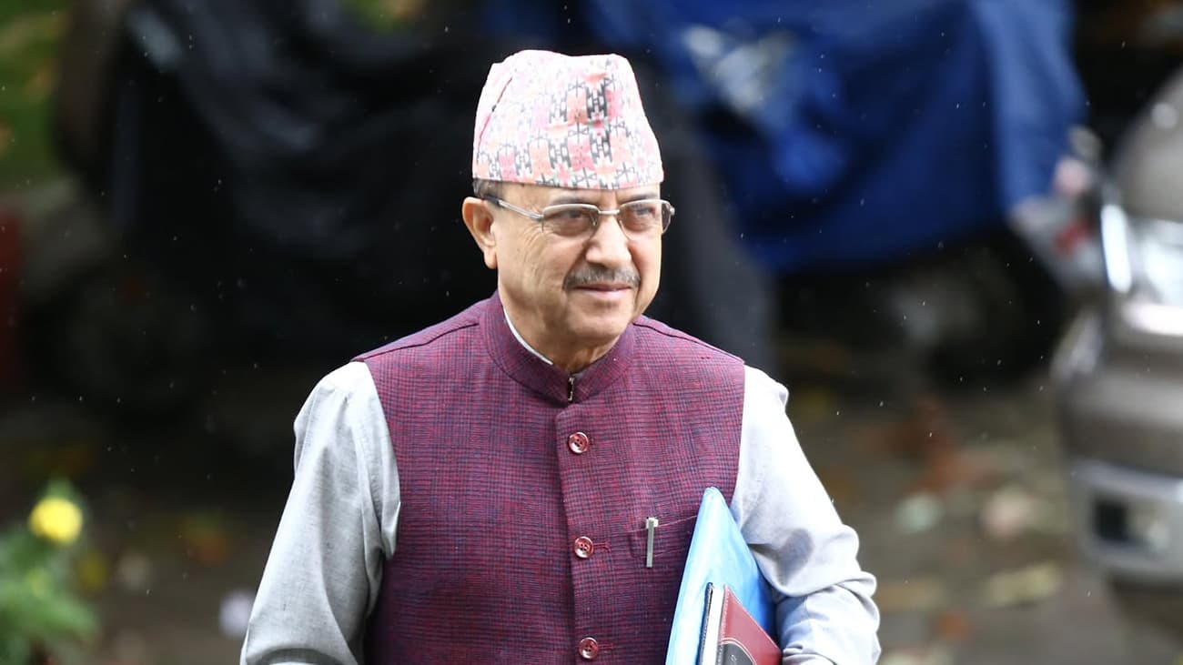 पूर्णबहादुर खड्कालाई सोधिएको स्पष्टीकरण तामेलीमा राख्ने कांग्रेसको निर्णय