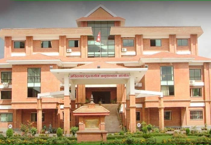 स्वास्थ्य उपकरण खरिदमा भ्रष्टाचार : मधेश स्वास्थ्य मन्त्रालयका सचिवविरुद्ध मुद्दा