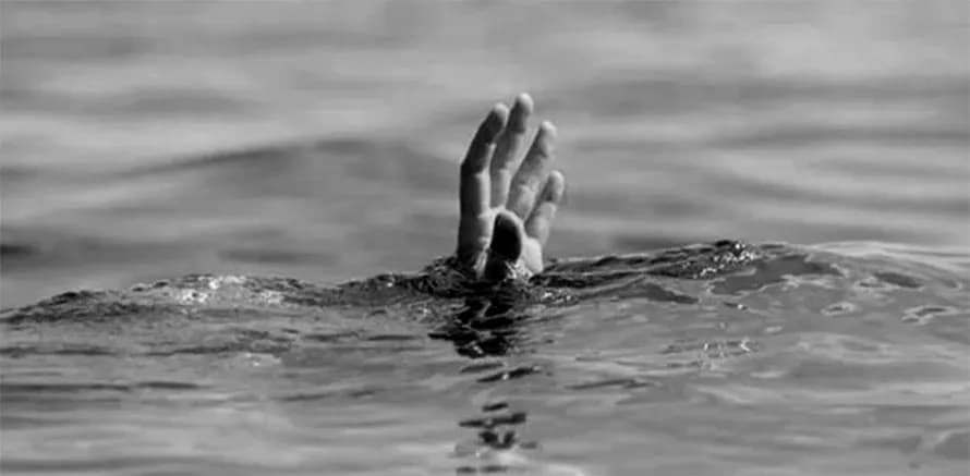 खाल्डोमा जमेको पानीमा डुबेर दुई बालकको मृत्यु