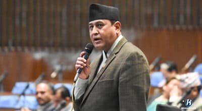 मन्त्री र प्रधानमन्त्रीका सल्लाहकारबारे रामहरिले उठाए प्रश्न, बिचौलिया भएर काम गरेको आरोप