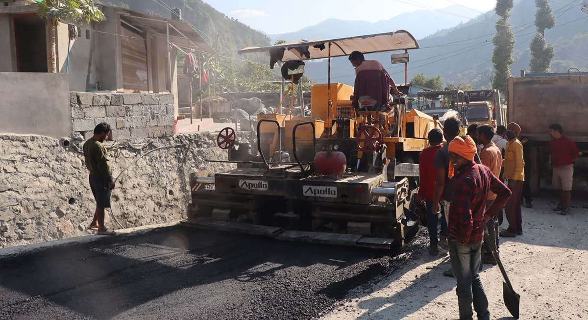 इन्धन र निर्माण सामग्रीको मूल्यवृद्धिले आयोजना प्रभावित