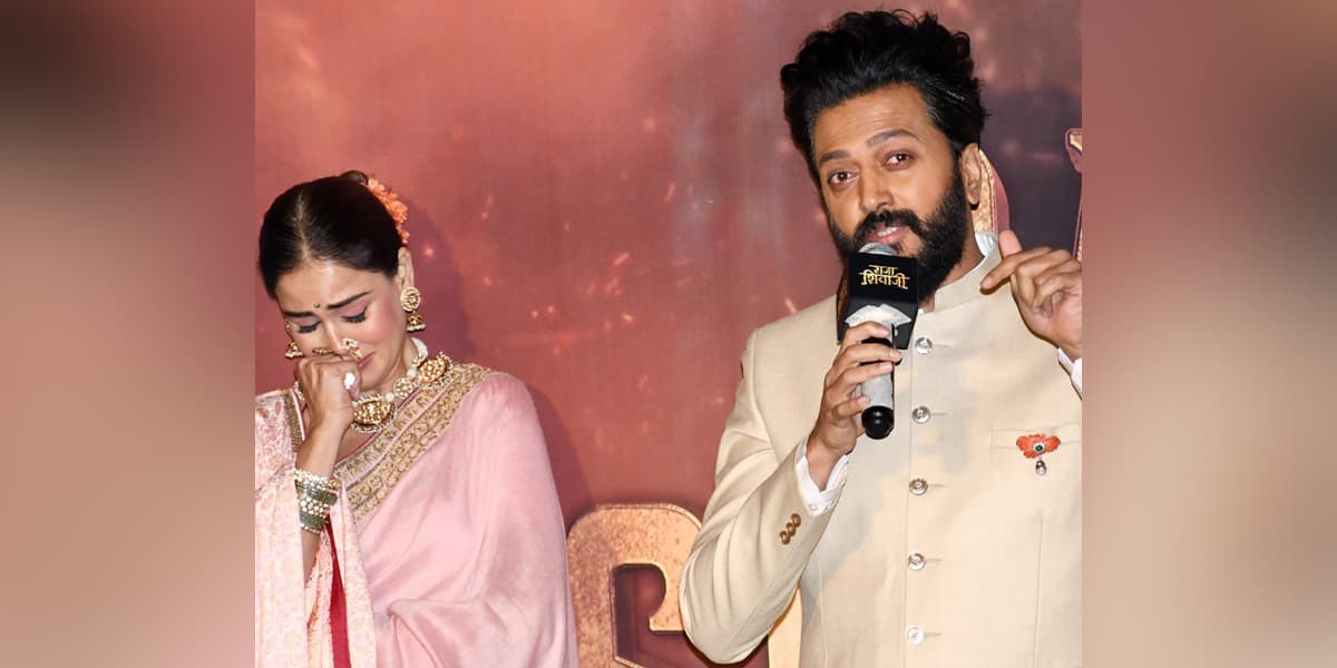 किन भाइरल बन्दैछ रितेश र जेनेलिया रोएको भिडियो ?