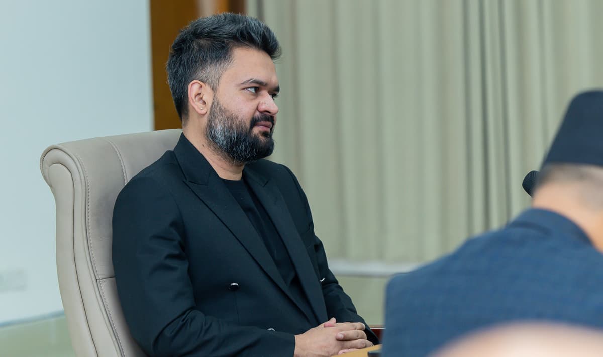 अर्थसंक्षेप : अर्थतन्त्रलाई गतिशील बनाउन प्रधानमन्त्री सक्रिय, राष्ट्र बैंकद्वारा एकीकृत निर्देशनमा हेरफेर, रसुवागढीबाट १५ अर्बभन्दा बढी राजश्व र दक्षिण कोरियाले बढायो ब्याजदर