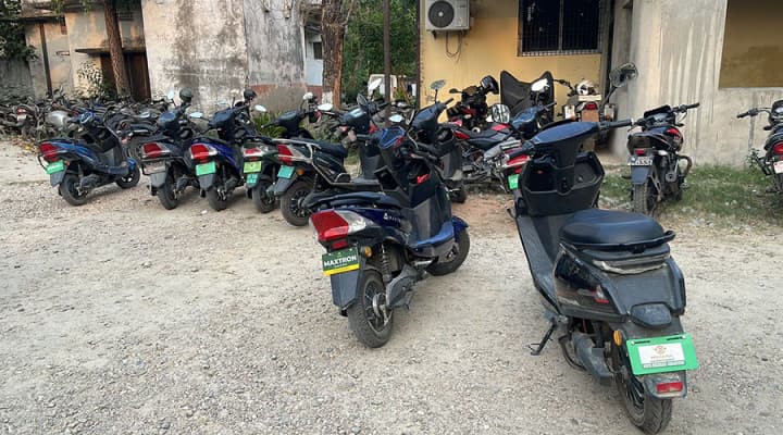 पर्सामा २४ भारतीय ‘इलेक्ट्रिक स्कुटर’ नियन्त्रणमा