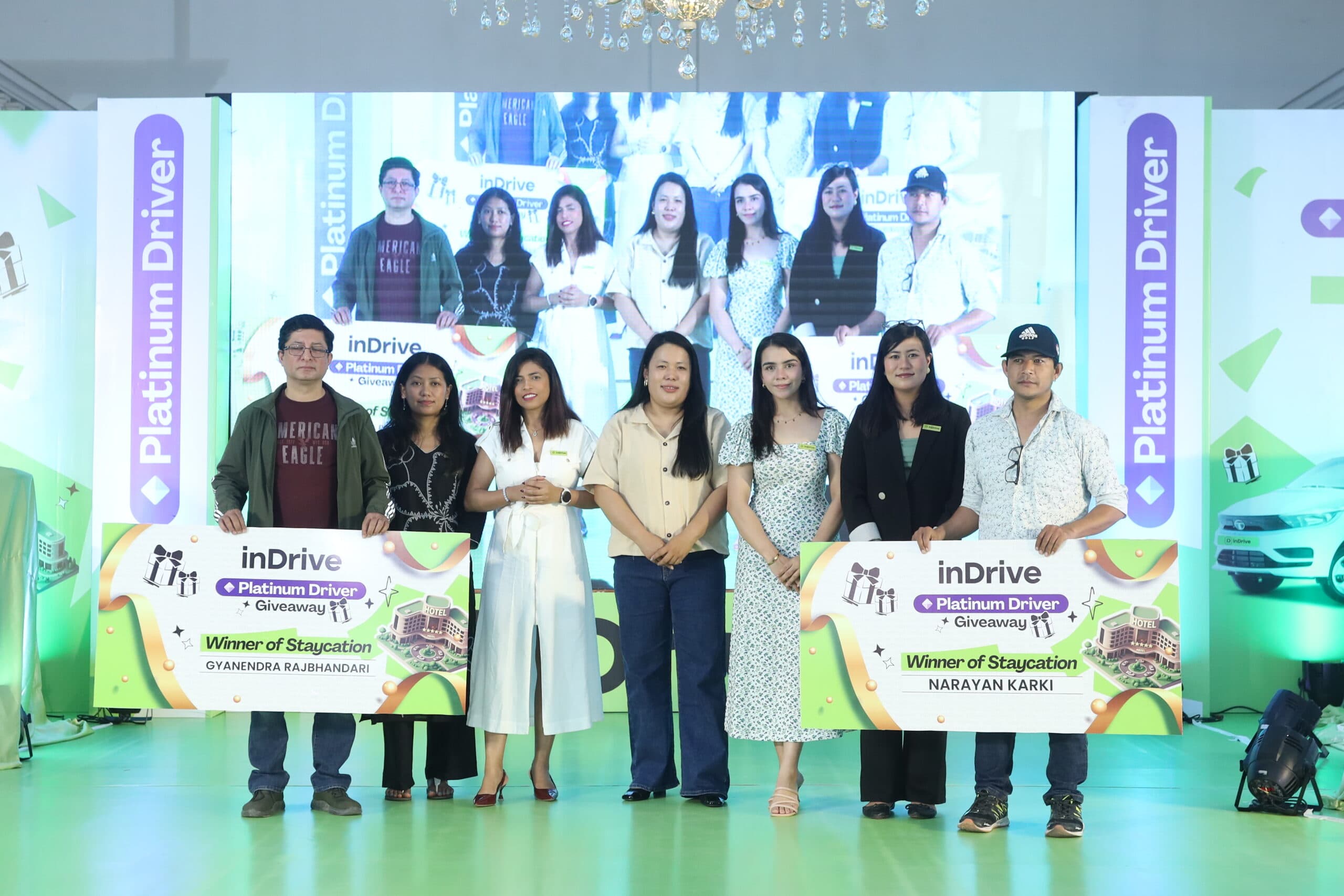 इनड्राइभले दियो ‘प्लाटिनम ड्राइभर गिभअवे’ क्याम्पेनका बिजेतालाई ईभी क्याब र ई–स्कुटर