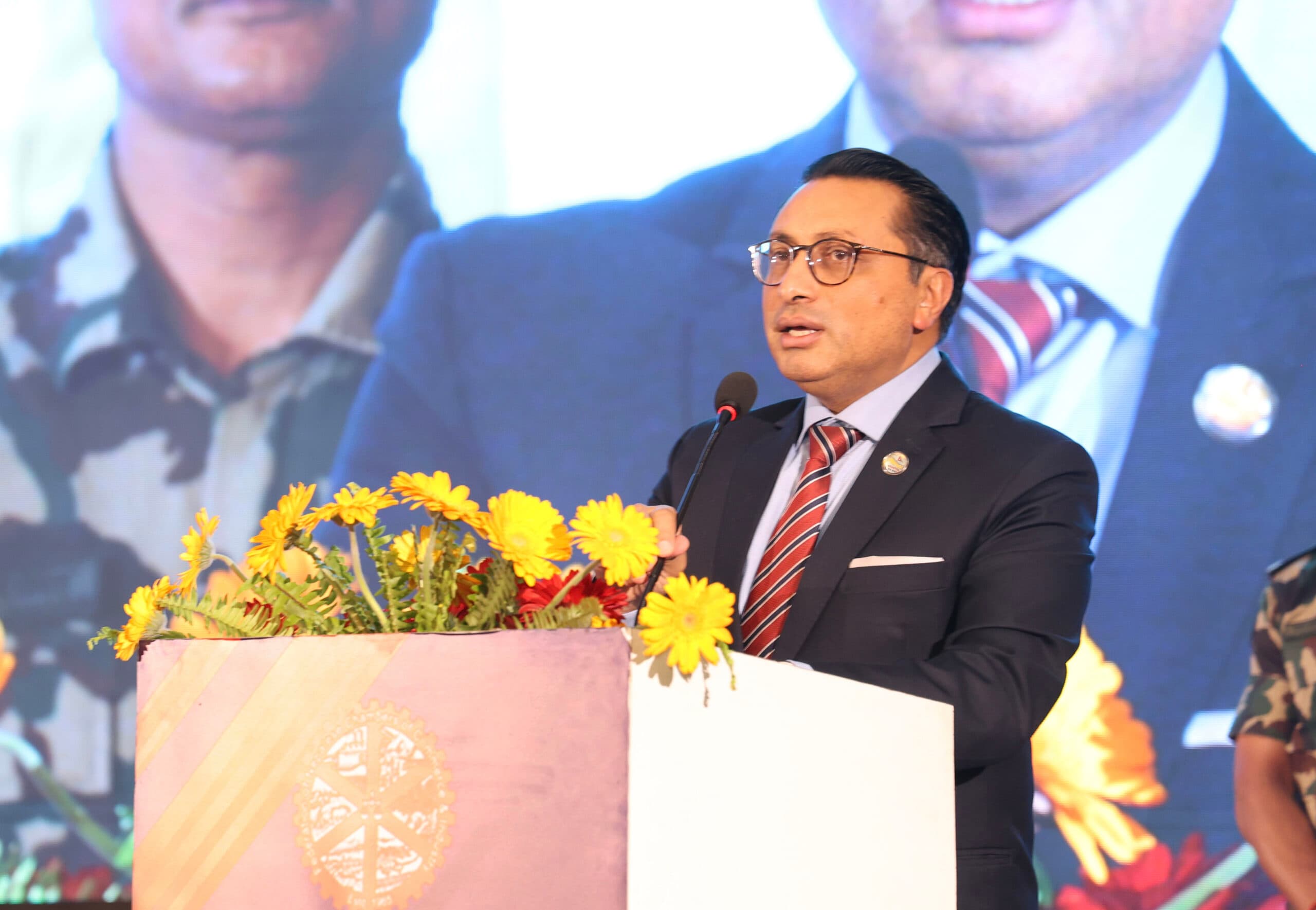 अर्थतन्त्रको विकास र रूपान्तरणमा निजी क्षेत्रको भूमिका महत्त्वपूर्ण : अर्थमन्त्री वाग्ले