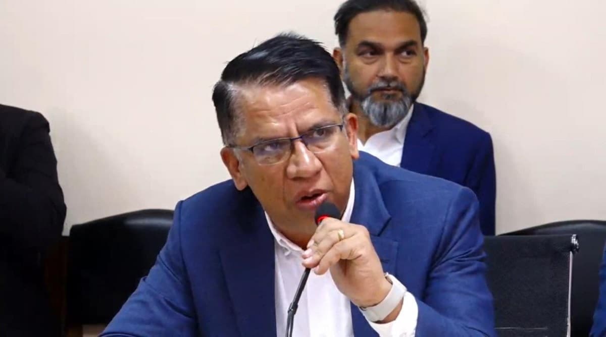 सडकको सुरक्षा प्रत्येक नागरिकको दैनिकी र व्यवहारसँग जोडिएको छ : सचिव सिग्देल