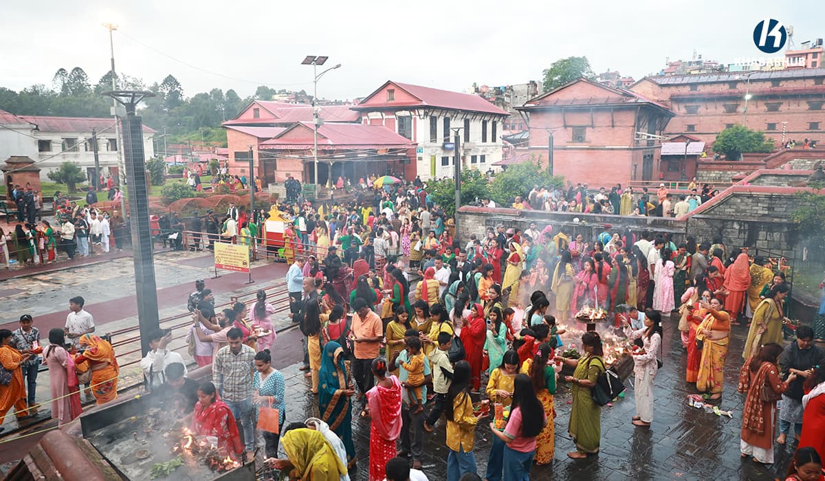 पशुपतिनाथमा ३२५ भक्तजनले गरे रसिद काटी विशेष पूजा