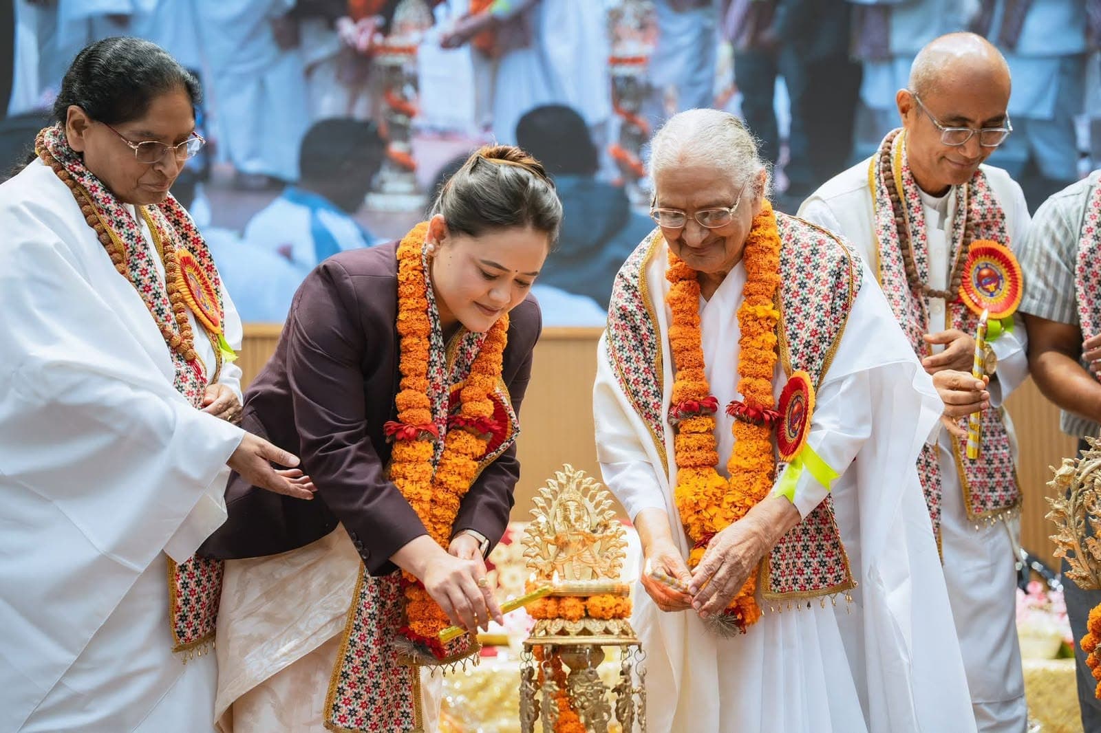 ब्रह्माकुमारी राजयोग सेवा केन्द्रद्वारा रक्तदान अभियान सम्पन्न, ८ हजार ६९४ पिन्ट रगत संकलन