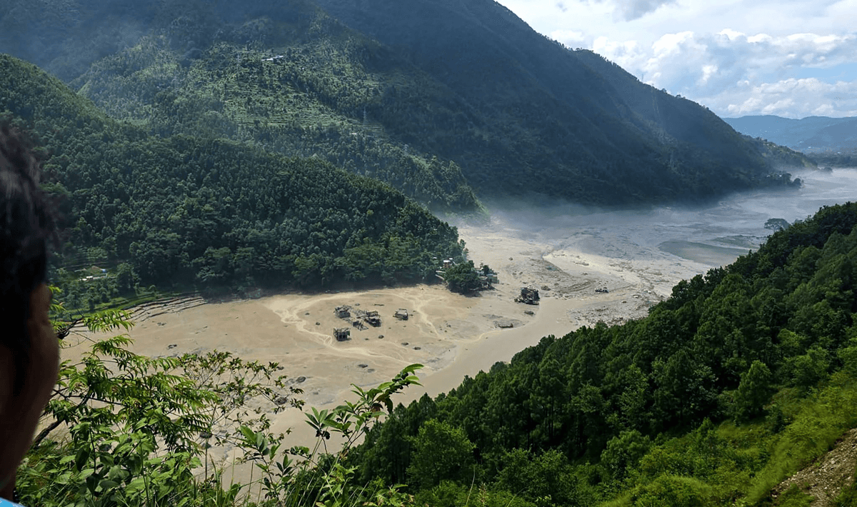 आजका समाचार : रसुवा र नुवाकोटमा बाढीको विनाशलीला, नेपालीसहित ४०३ बेपत्ता, बिपद्मा नेपालाई सघाउन भारत-चीन तयार मोदी र छिमेकीसँग संवाद तीव्र बनाउँदै इरान