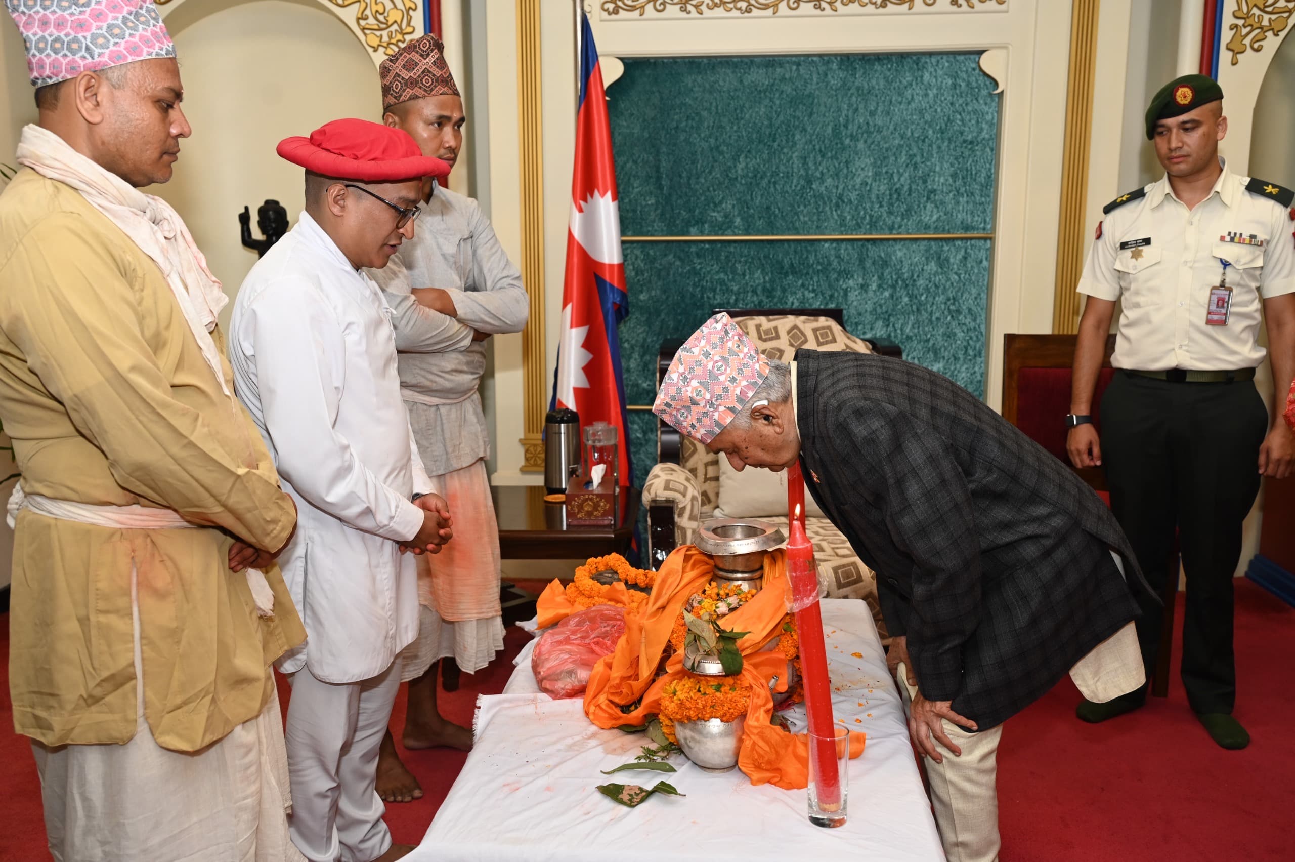 राष्ट्रपतिद्वारा चाँगुनारायणको कलशमा छायाँ दर्शन