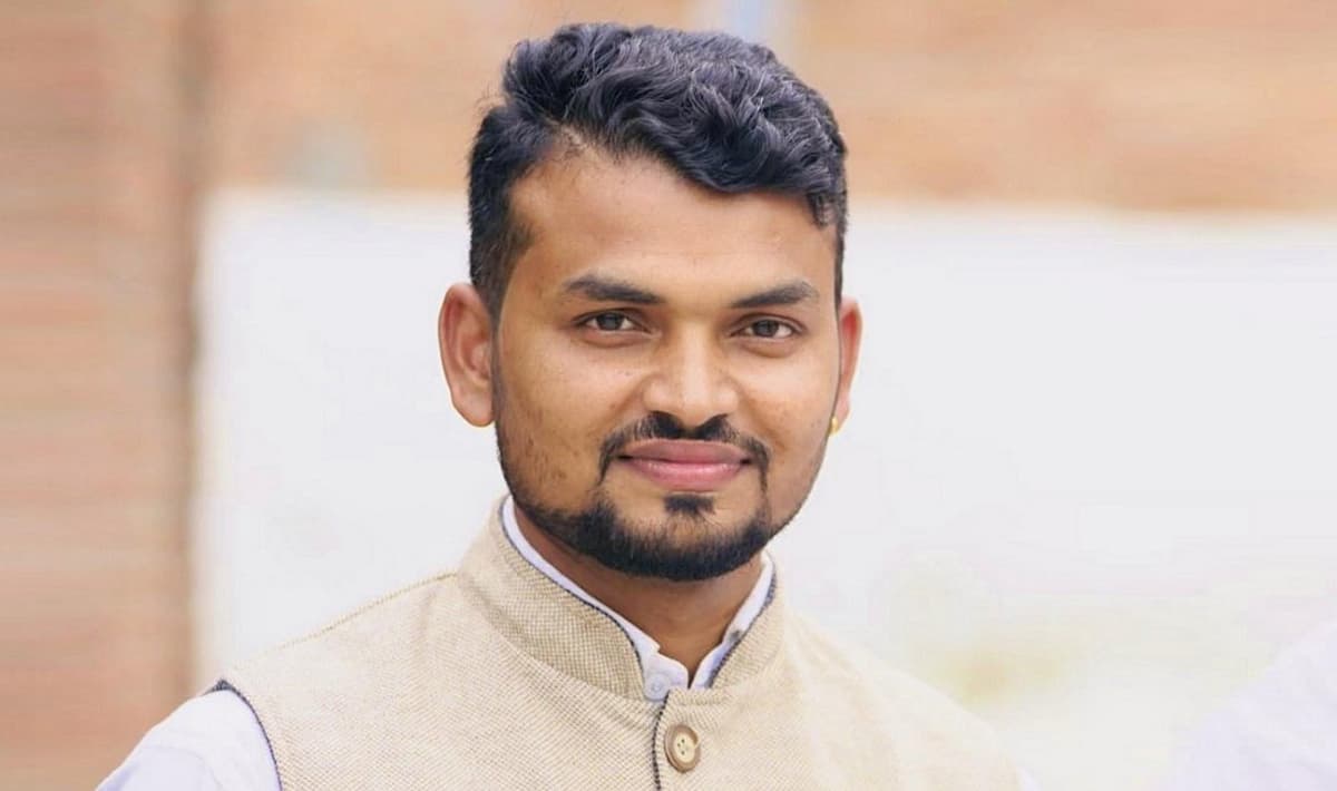 प्रधानमन्त्रीले आफूलाई सच्याए विकल्प खोज्नेतिर जाँदैनौँ : शिवशंकर यादव (अन्तर्वार्ता)