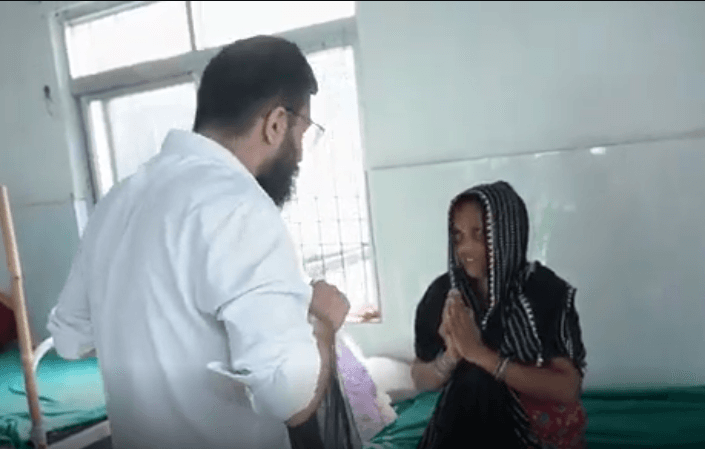 शिक्षामन्त्रीद्वारा गजेन्द्रनारायण सिंह अस्पतालको स्थलगत अवलोकन, बविताकुमारी पासवानसँग भेट