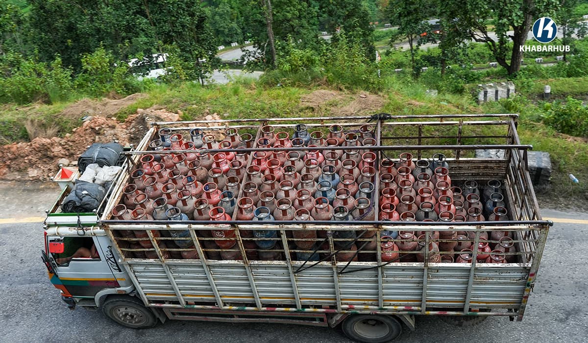 चितवनबाट सिलिन्डर धमाधम काठमाडौं पठाइँदै