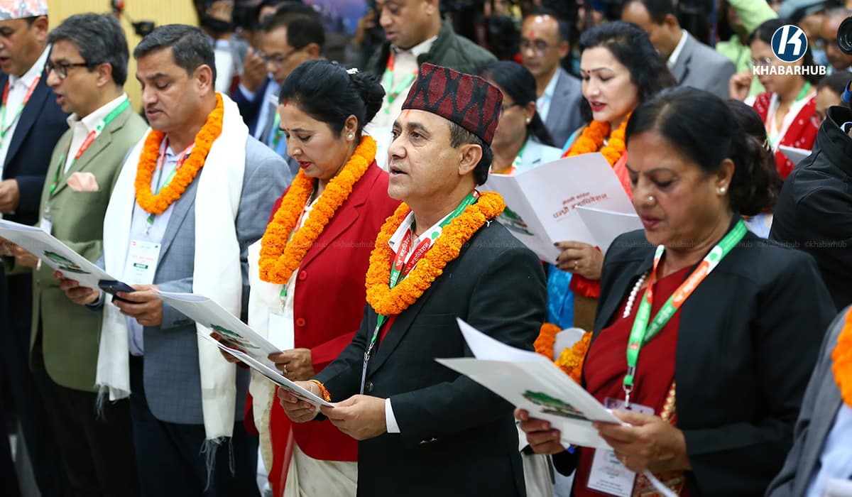 विश्वप्रकाशको आग्रह : कांग्रेसभन्दा पहिले देश भन्ने सिद्धान्त र मनोविज्ञानलाई केन्द्रमा राखेर अघि बढौँ