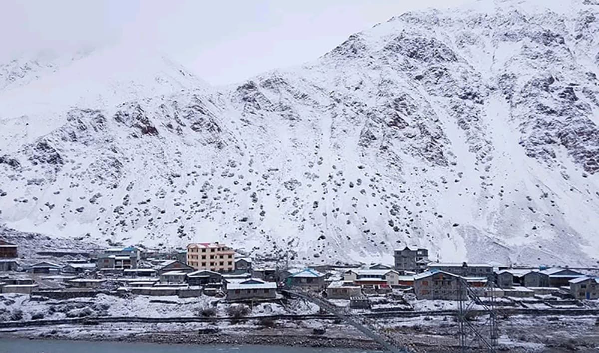 कर्णालीका उच्च भेगमा हिमपात, जनजीवन प्रभावित
