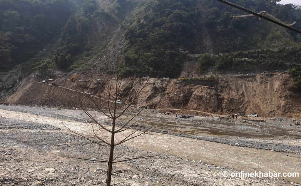 पहिरोले अवरुद्ध कान्तिलोकपथ सञ्चालनमा