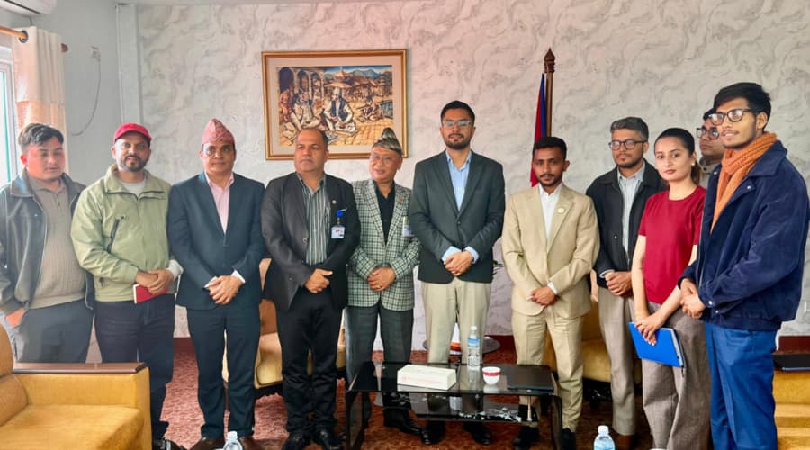 दशरथ चन्द स्वास्थ्य विज्ञान विश्वविद्यालयको क्षमता विस्तारबारे छलफल