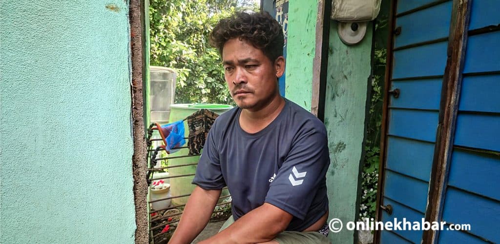 सपनामा छोराले बोलाइरहन्छन्, कविराज भौंतारिँदै बगरमा पुग्छन्