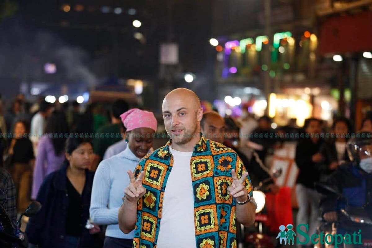 नयाँ वर्षको स्वागत (तस्बिरहरू)