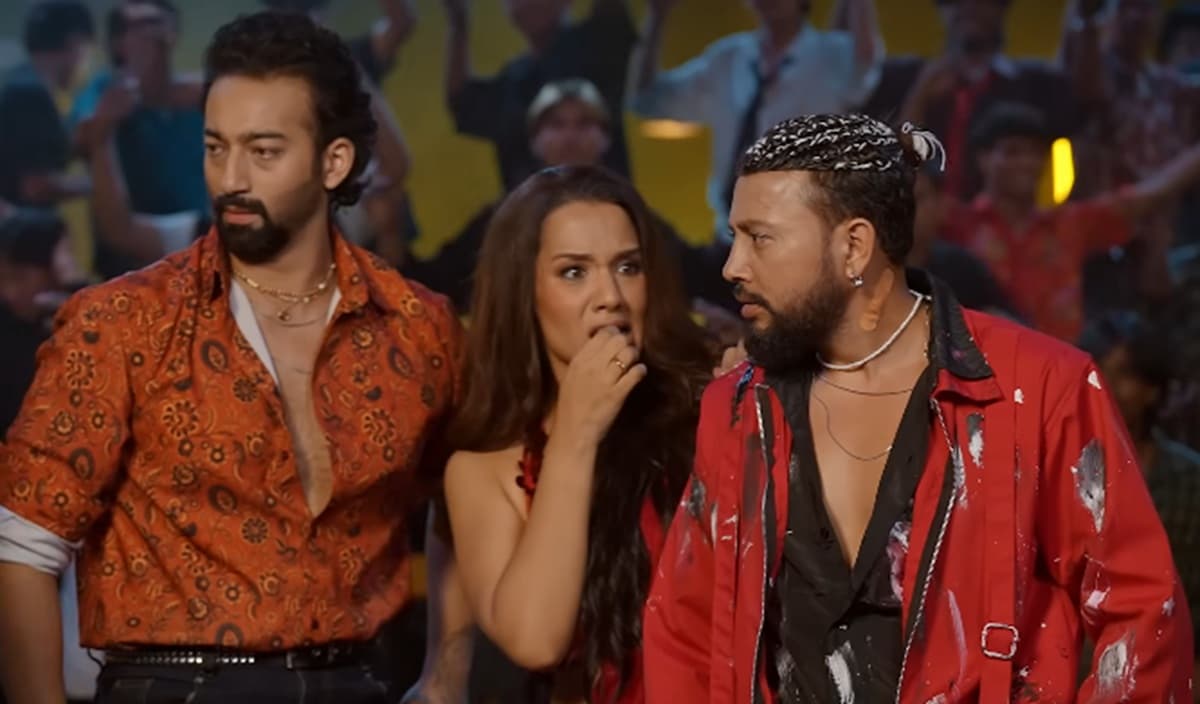 विवादित 'मास्टर्नी' गीत युट्युबबाट हटाइयो, दुर्गेश र प्रियंका दुवैले मागे माफी