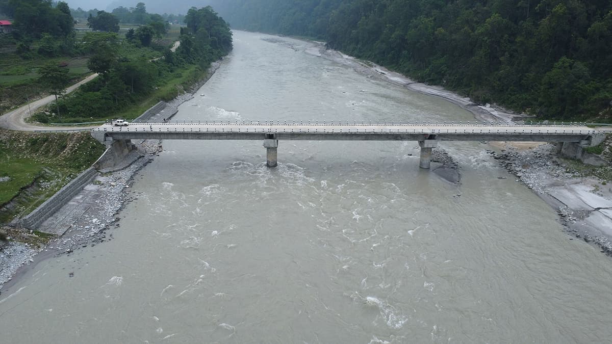 अरुण नदीले पार गर्यो खतराको तह, सतर्कता अपनाउन आग्रह
