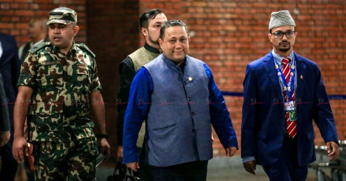 चीन भ्रमण पूरा गरी स्वदेश फर्किए परराष्ट्रमन्त्री