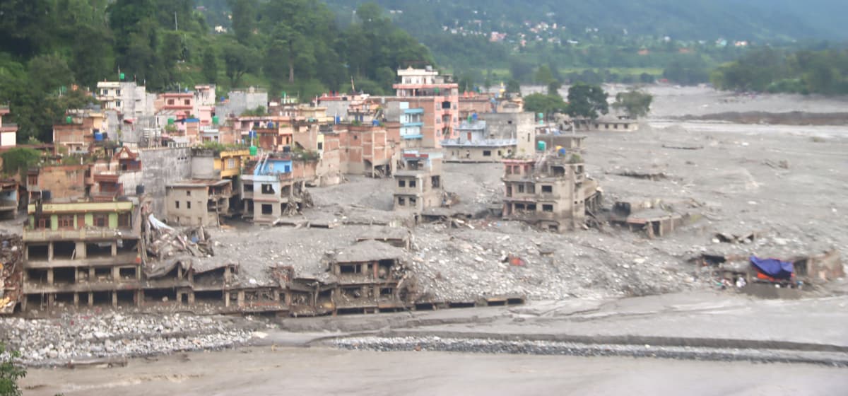रेडक्रसले रसुवा र भोटेकोशीमा एक हजार अस्थायी आवास र एक हजार स्थायी घर बनाउने