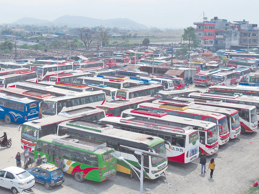 इन्धन मूल्यवृद्धिको मारमा यातायात क्षेत्र : भाडा समायोजन गर्न माग