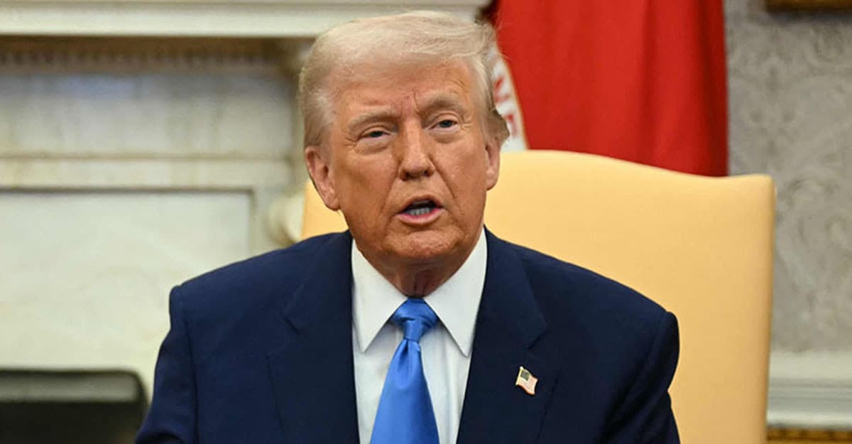 स्ट्रेट अफ होर्मुज नखोले इरानलाई नर्क बनाइदिने ट्रम्पको चेतावनी