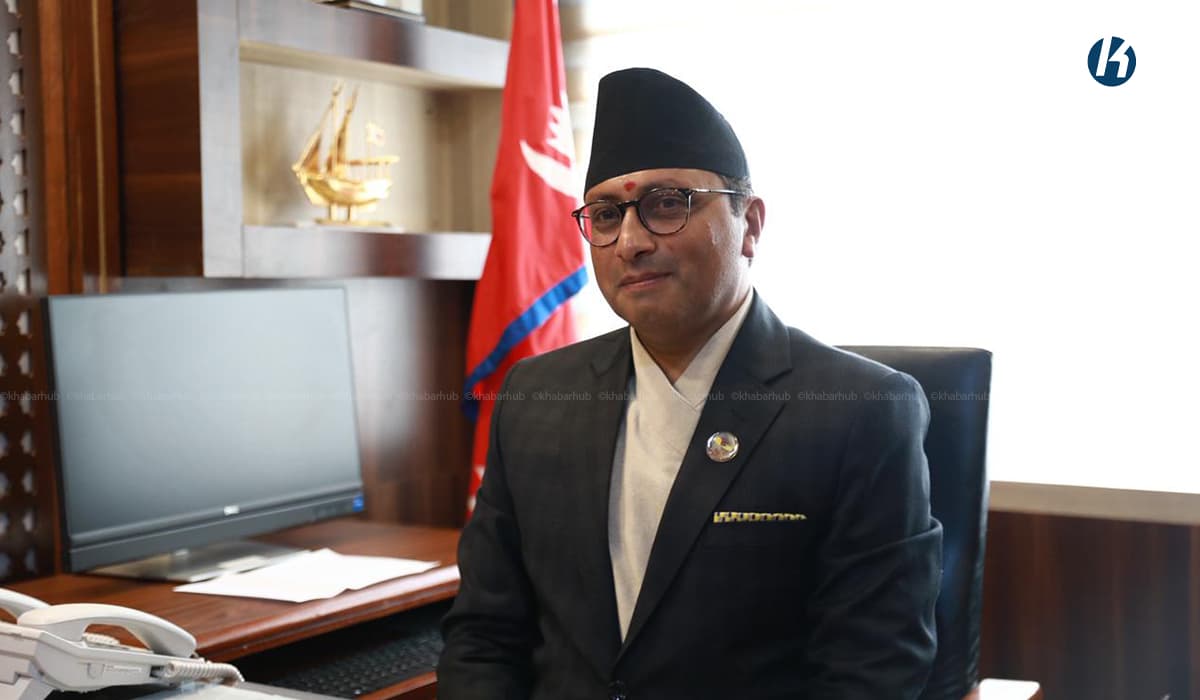 विशिष्ट पदाधिकारी तथा कर्मचारीको इन्धन सुविधामा कटौती