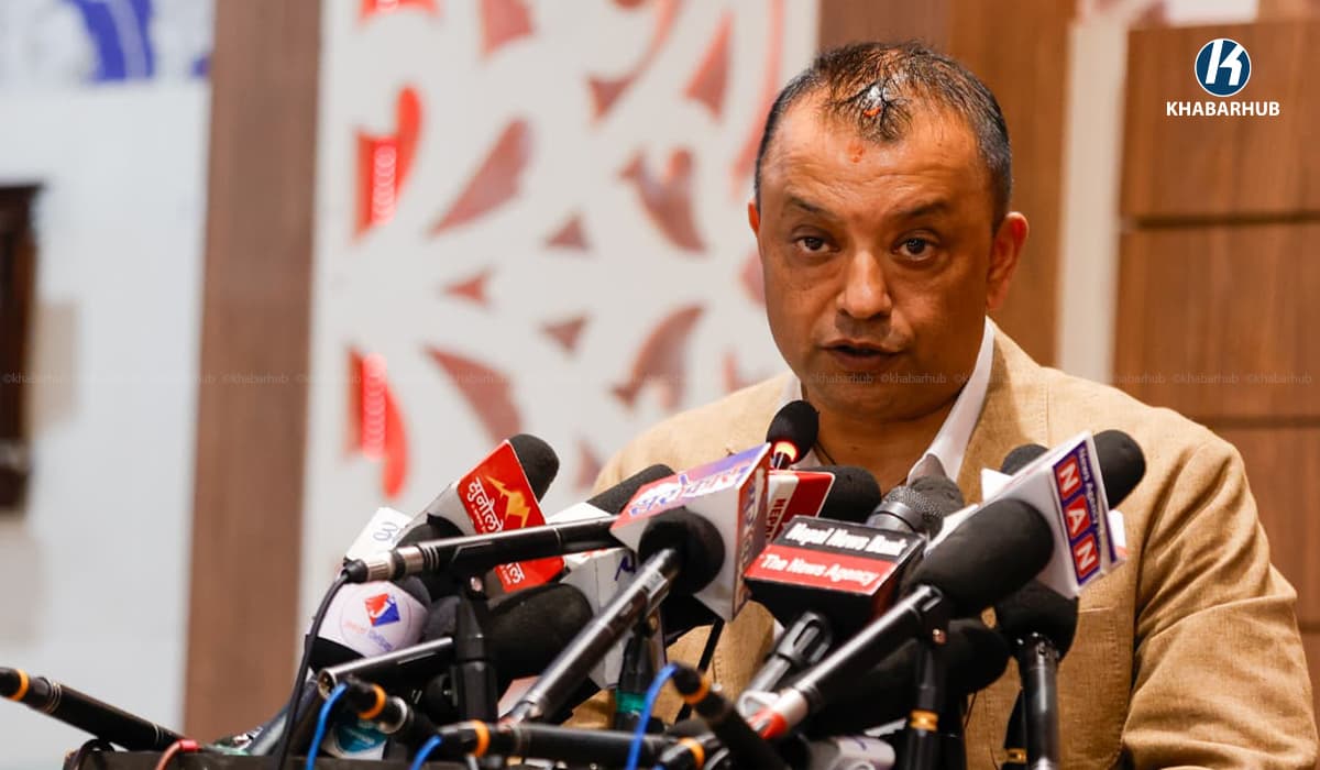 गठबन्धनरूपी विकृत युगको साक्षी भए पनि हामी साझेदार भएनौँ : गगन थापा