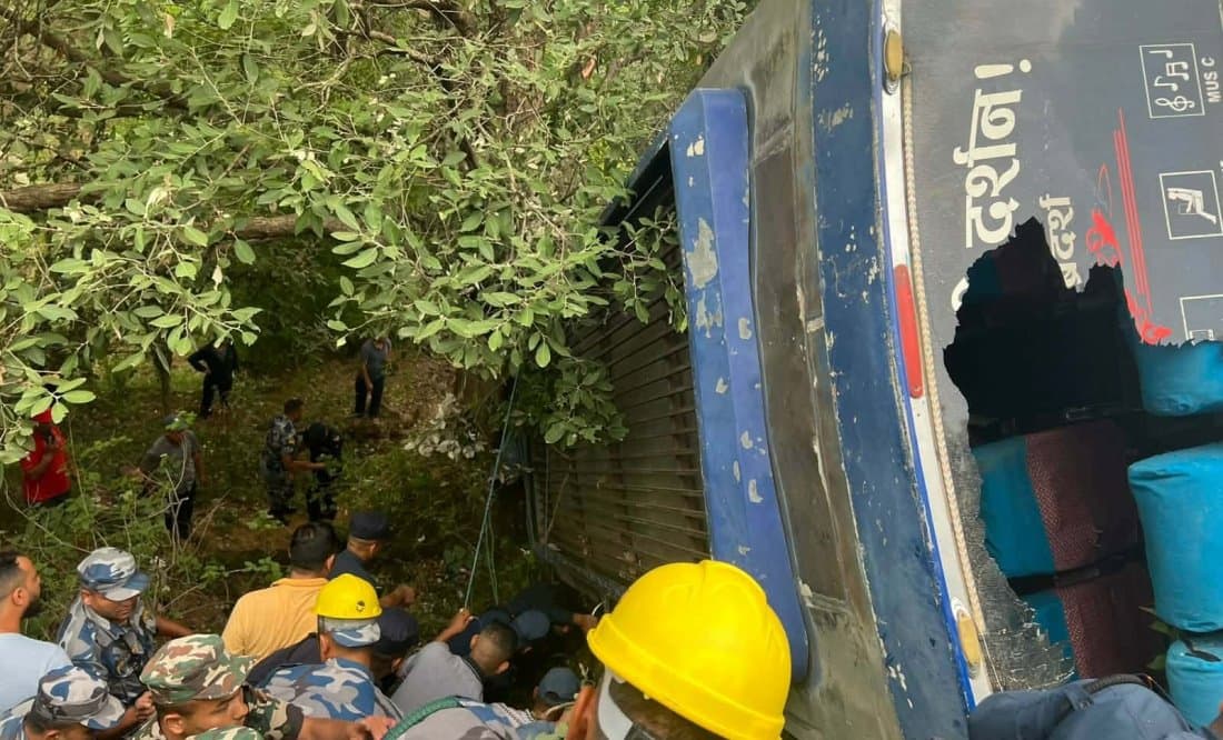 बैतडीमा बस दुर्घटनामा एकजनाको मृत्यु, १० घाइते