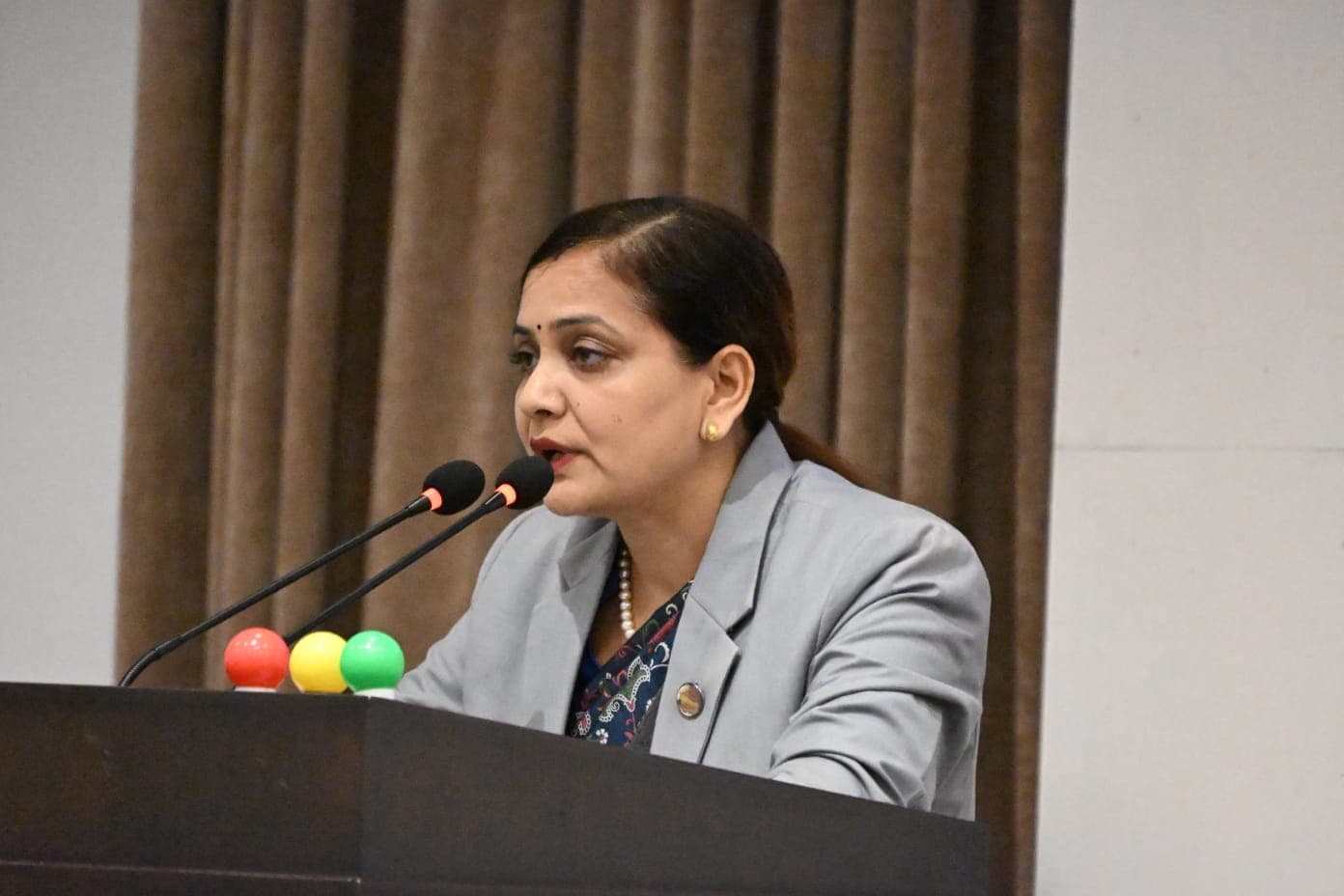महिलाले राजविराज अस्पतालबाहिर बच्चा जन्माएकोबारे स्वास्थ्यमन्त्री : लापरबाही देखिए कडा कारबाही गरिन्छ
