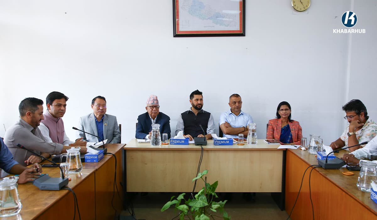 रविलाई प्रश्न- सरकार गुण्डागर्दी शैलीमा चल्दै छ ? जवाफमा भने, ‘पार्टीको आन्तरिक लोकतन्त्र बलियो छ’