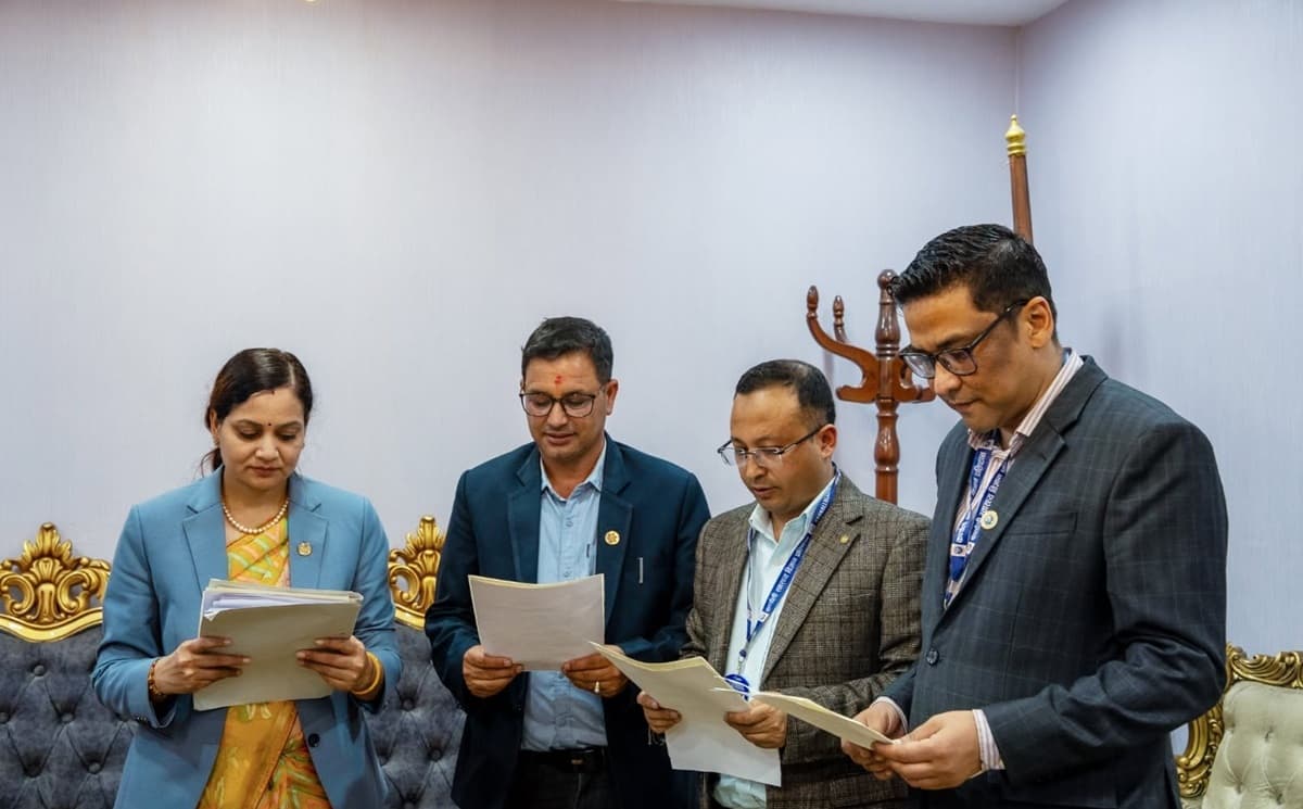 कर्णाली स्वास्थ्य विज्ञान प्रतिष्ठानमा चार पदाधिकारी नियुक्त