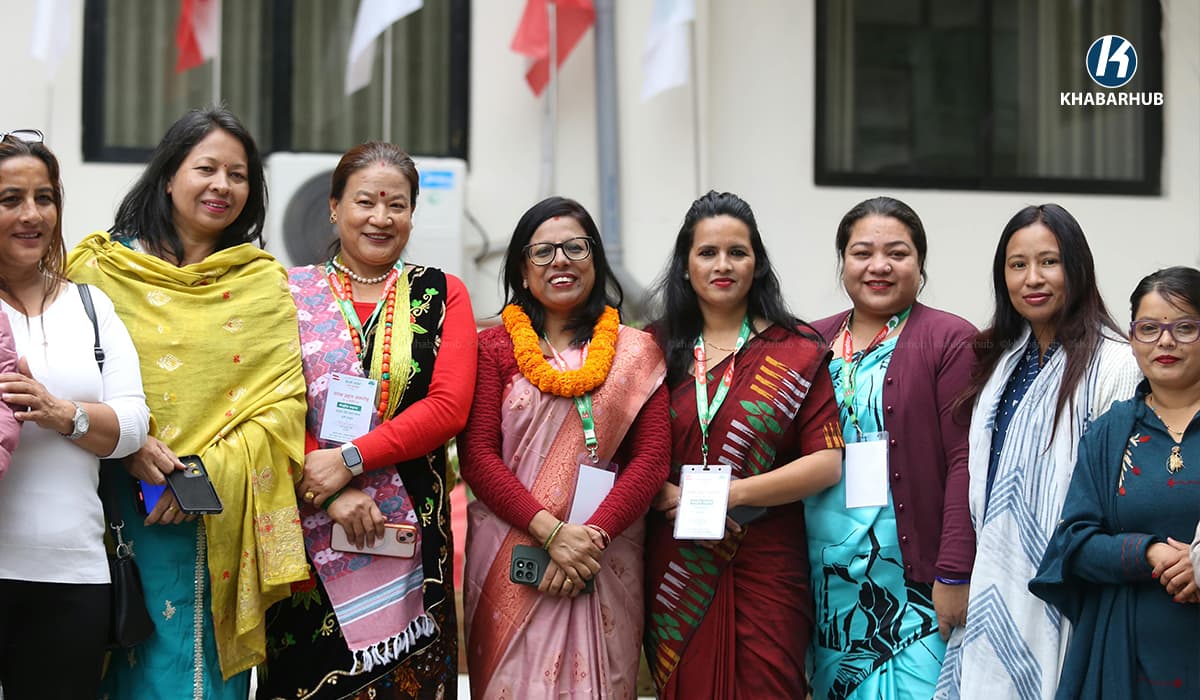 कांग्रेसको शपथ सुरू हुँदै, सानेपामा चहलपहल (तस्बिरहरू)