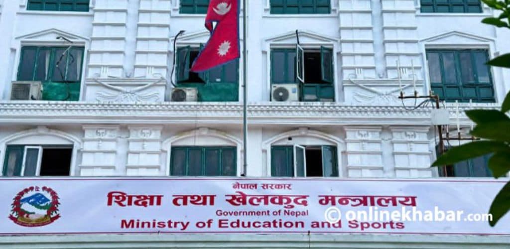 बाढी प्रभावित क्षेत्रमा विद्यार्थीलाई मनोसामाजिक परामर्शपछि मात्रै कक्षा सञ्चालन गर्न निर्देशन